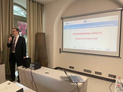 Photos that illustrate our SUMP trainings in Hungary